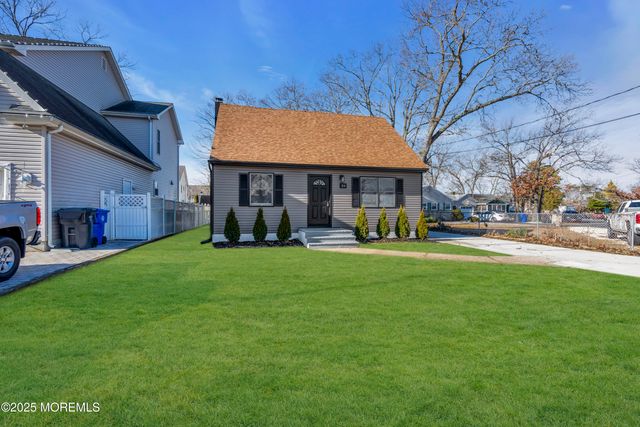 24 Unity Drive, Brick, NJ 08723