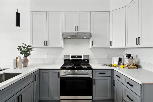 889 McLellan Drive 303, South San Francisco, CA 94080