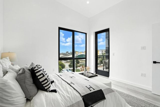 889 McLellan Drive 303, South San Francisco, CA 94080