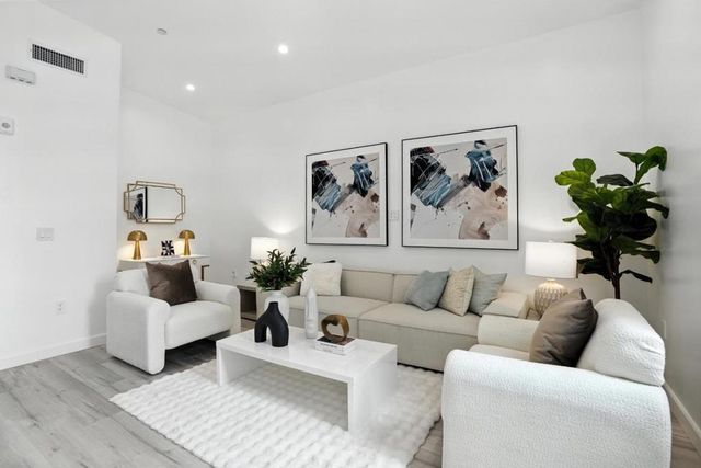 889 McLellan Drive 303, South San Francisco, CA 94080