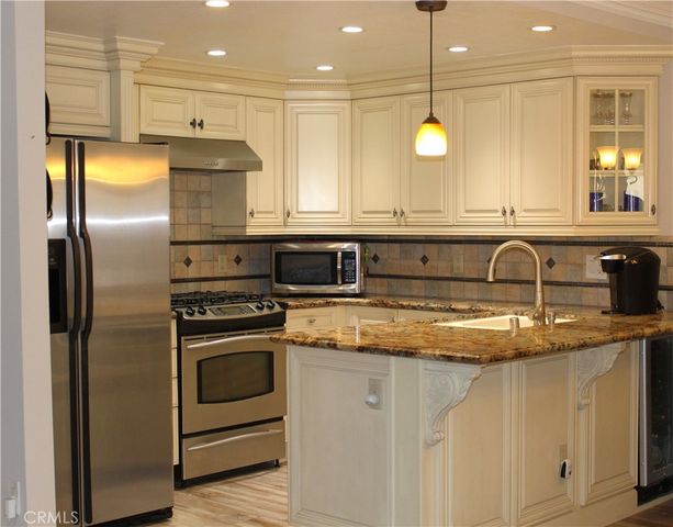 457 Shadyglen, San Dimas, CA 91773