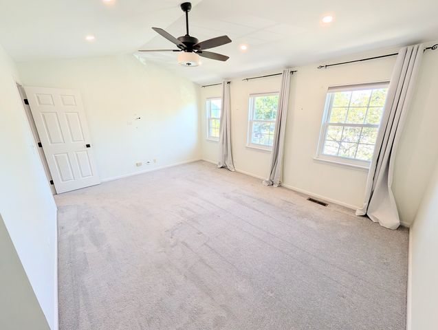 1350 Northgate Court, Bartlett, IL 60103