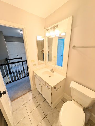 1350 Northgate Court, Bartlett, IL 60103