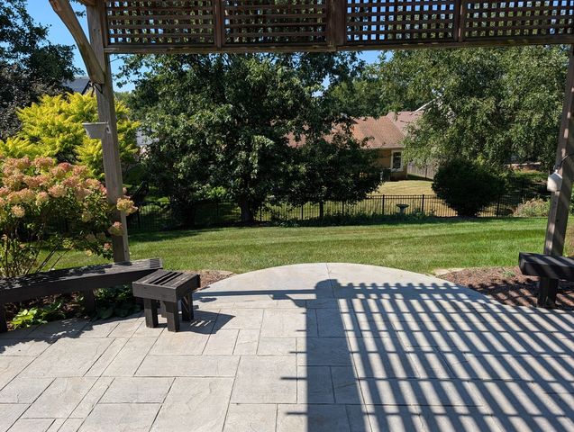 1350 Northgate Court, Bartlett, IL 60103
