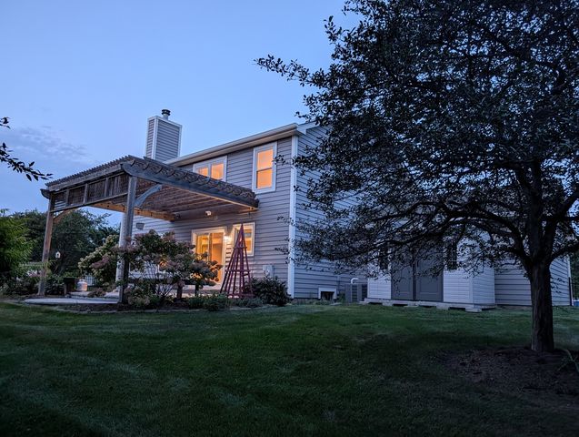 1350 Northgate Court, Bartlett, IL 60103