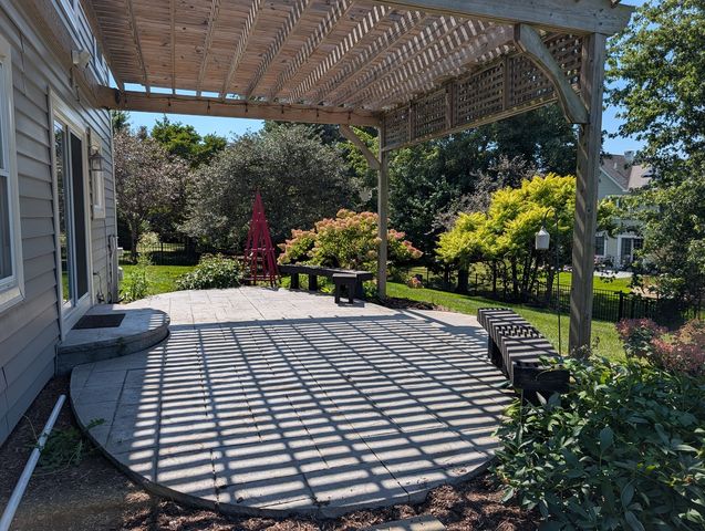 1350 Northgate Court, Bartlett, IL 60103