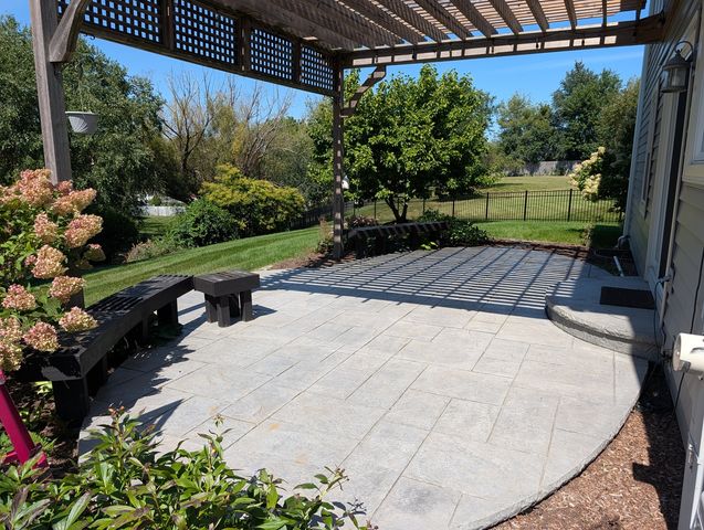 1350 Northgate Court, Bartlett, IL 60103
