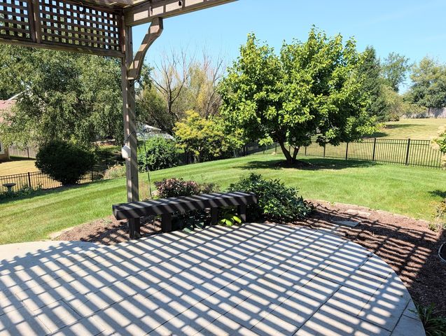 1350 Northgate Court, Bartlett, IL 60103