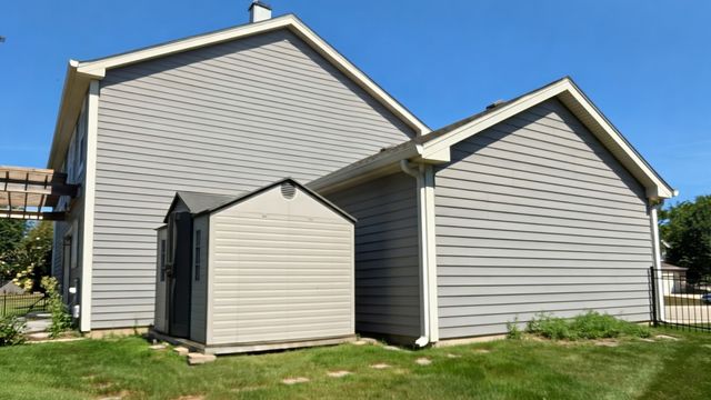 1350 Northgate Court, Bartlett, IL 60103