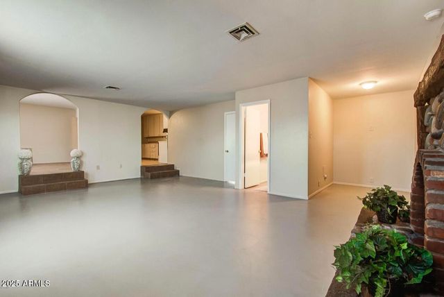 6445 S 32ND Street, Phoenix, AZ 85042