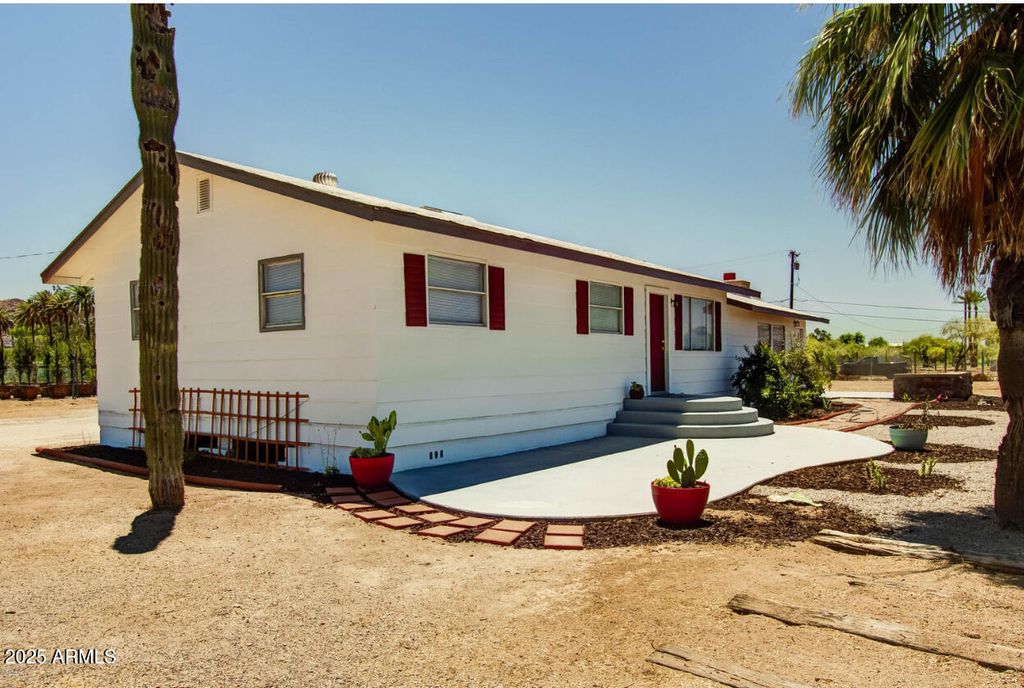 6445 S 32ND Street, Phoenix, AZ 85042