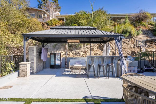 3623 Saint Elizabeth Road, Glendale, CA 91206