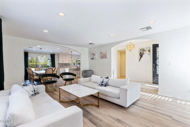 3623 Saint Elizabeth Road, Glendale, CA 91206