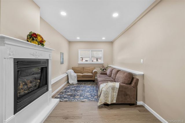 26 Bellwood Avenue, South Setauket, NY 11720