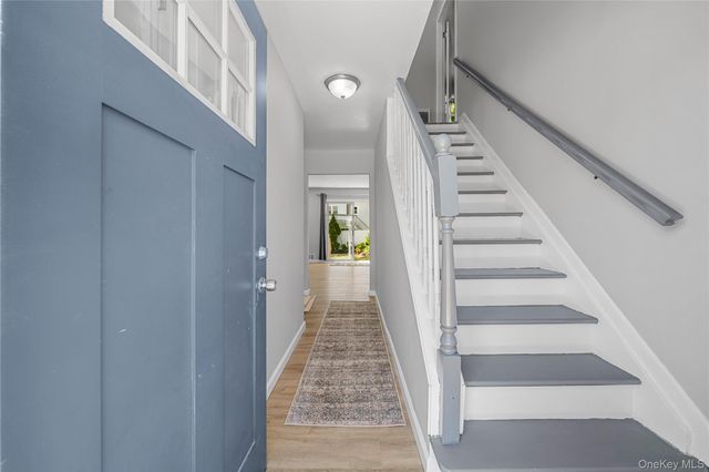 26 Bellwood Avenue, South Setauket, NY 11720