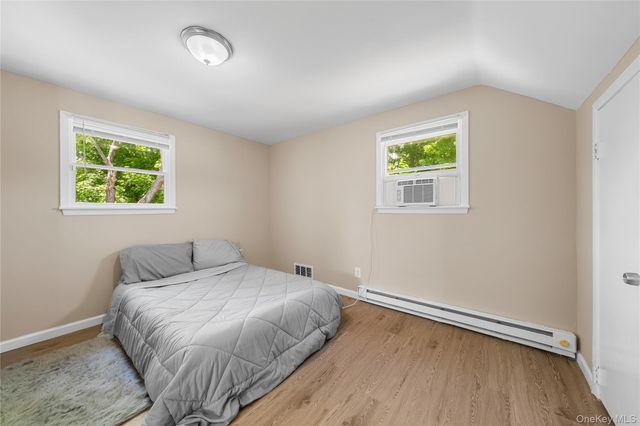 26 Bellwood Avenue, South Setauket, NY 11720