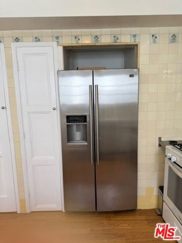 357 S Doheny Drive, Beverly Hills, CA 90211