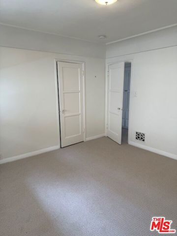 357 S Doheny Drive, Beverly Hills, CA 90211