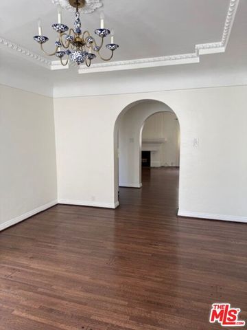 357 S Doheny Drive, Beverly Hills, CA 90211