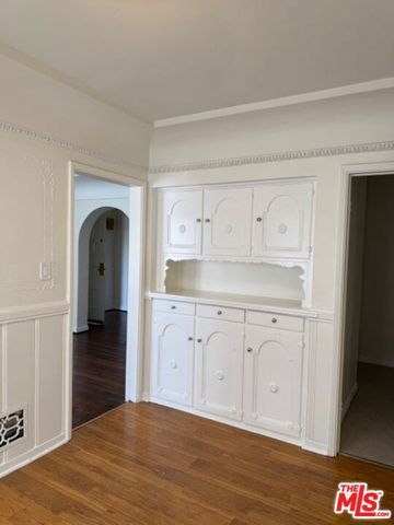 357 S Doheny Drive, Beverly Hills, CA 90211