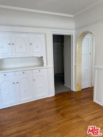 357 S Doheny Drive, Beverly Hills, CA 90211