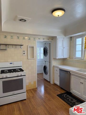 357 S Doheny Drive, Beverly Hills, CA 90211