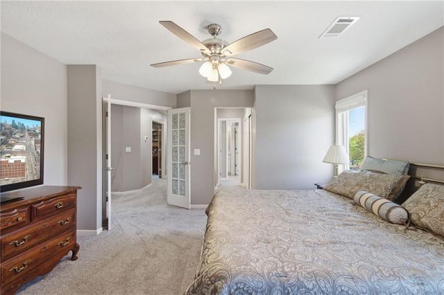 1025 NE Moss Point Road, Lee's Summit, MO 64064