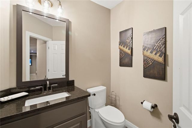 1025 NE Moss Point Road, Lee's Summit, MO 64064