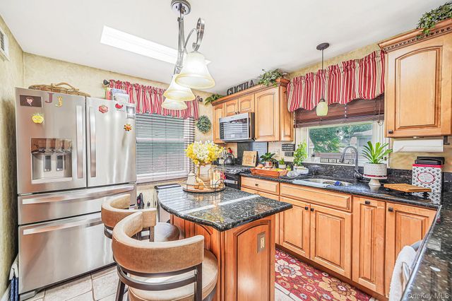 204 W 3rd Street, Deer Park, NY 11729