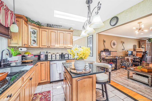 204 W 3rd Street, Deer Park, NY 11729