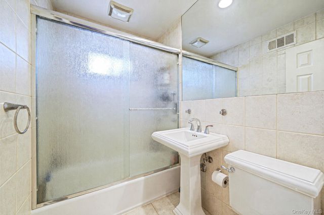 204 W 3rd Street, Deer Park, NY 11729