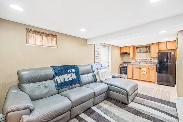 204 W 3rd Street, Deer Park, NY 11729