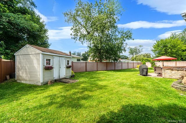 204 W 3rd Street, Deer Park, NY 11729
