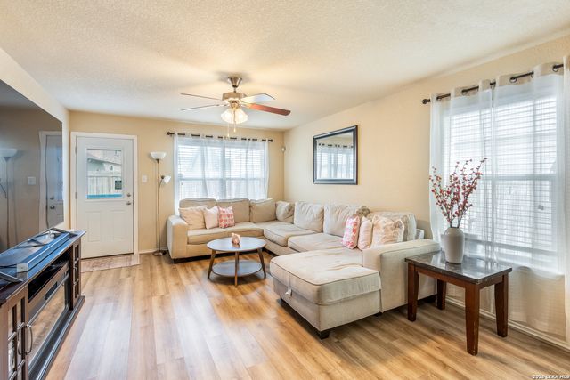 9003 Arabian King, Converse, TX 78109