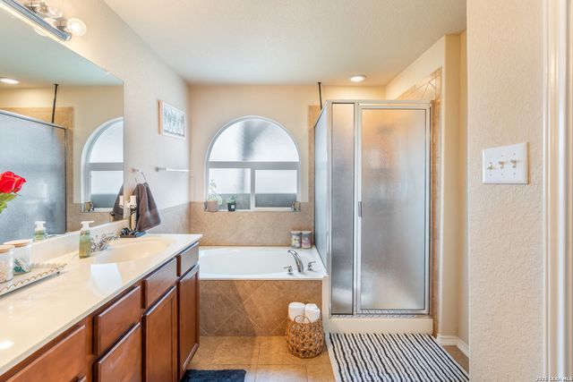 9003 Arabian King, Converse, TX 78109