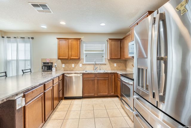 9003 Arabian King, Converse, TX 78109