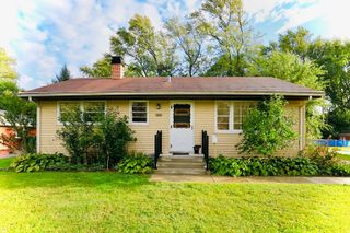 423 Lawrence Avenue, Grayslake, IL 60030