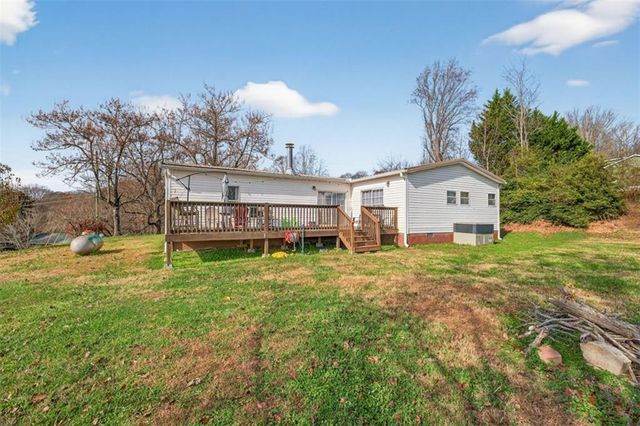 372 PORTER SPRINGS Road, Dahlonega, GA 30533