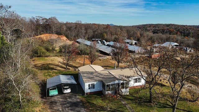 372 PORTER SPRINGS Road, Dahlonega, GA 30533