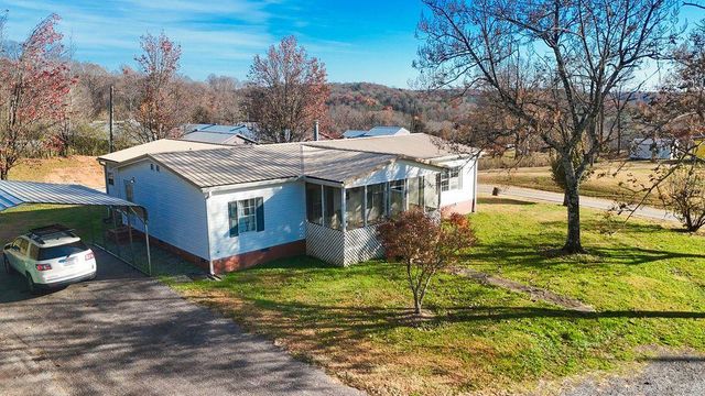 372 PORTER SPRINGS Road, Dahlonega, GA 30533