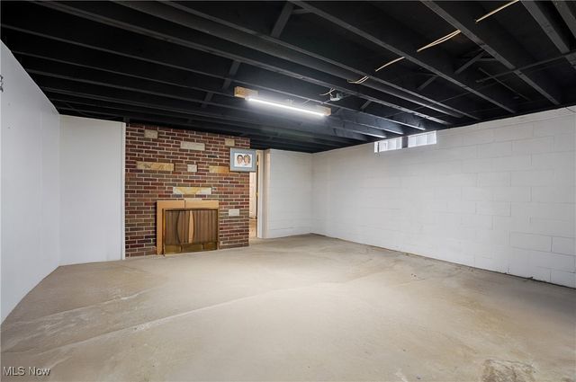 3849 Southwood Drive SE, Warren, OH 44484