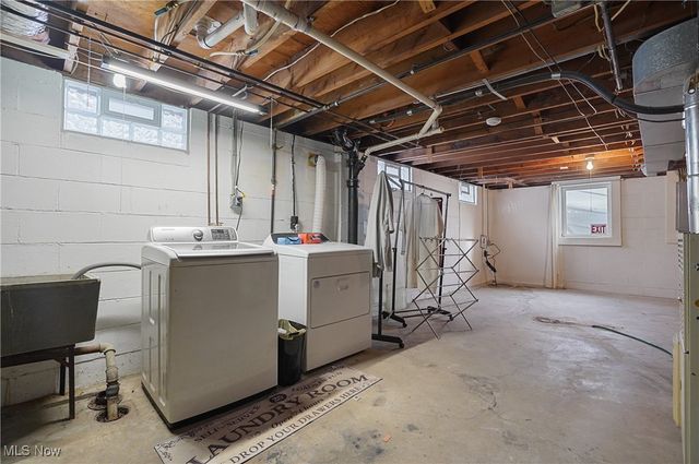 3849 Southwood Drive SE, Warren, OH 44484