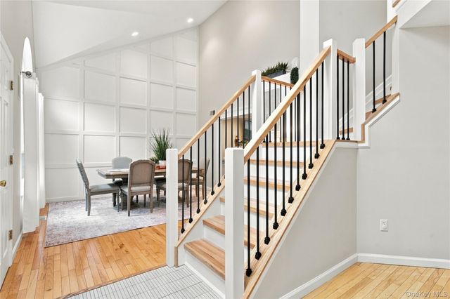 5 Aspatuck Court, Commack, NY 11725