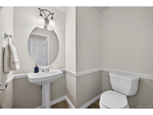 13886 Legend Trl 104, Broomfield, CO 80023