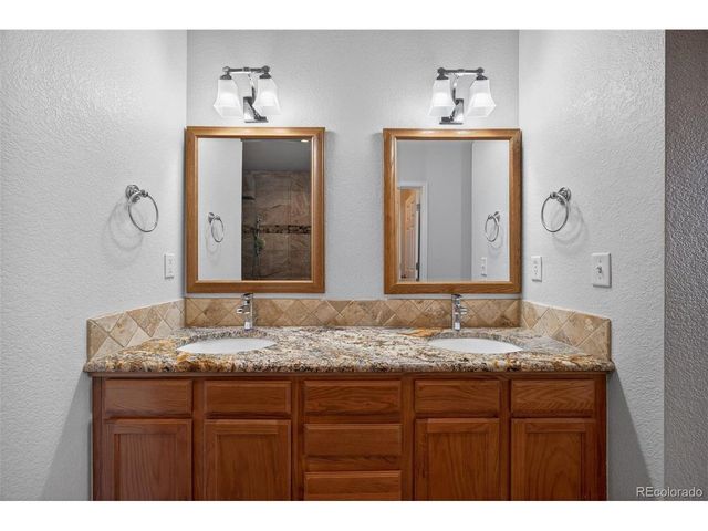 13886 Legend Trl 104, Broomfield, CO 80023