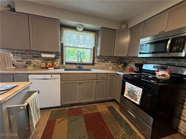 11838 Brosius Road, Garrettsville, OH 44231