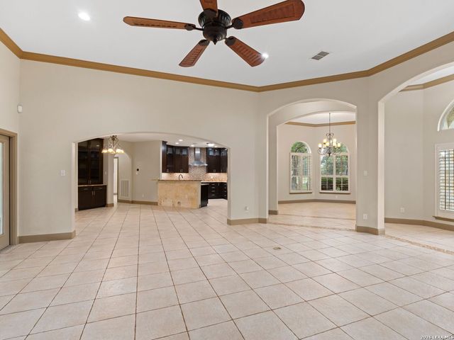 107 KITTY KAT LN, Boerne, TX 78006