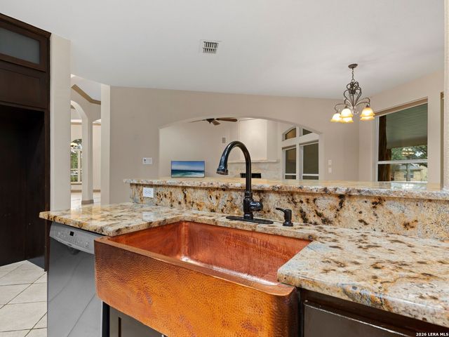 107 KITTY KAT LN, Boerne, TX 78006