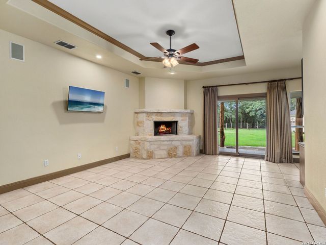 107 KITTY KAT LN, Boerne, TX 78006