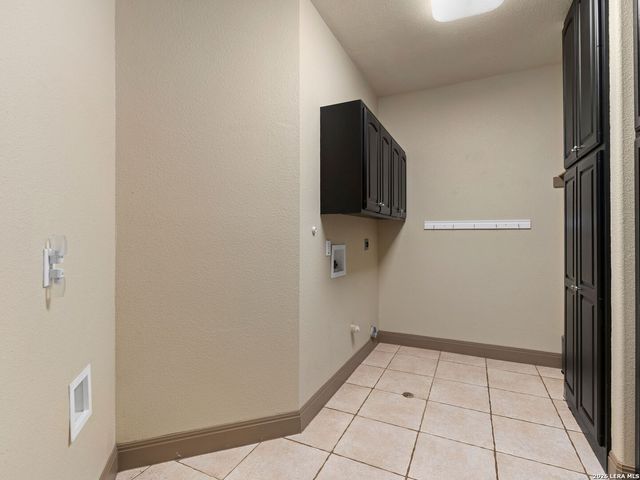 107 KITTY KAT LN, Boerne, TX 78006